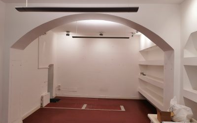 LOCAZIONE COMMERCIALE VIA COLOMBO CENTRO GENOVA NEGOZIO UNA VETRINA 34 MQ + 40 RETRO E SERVIZI